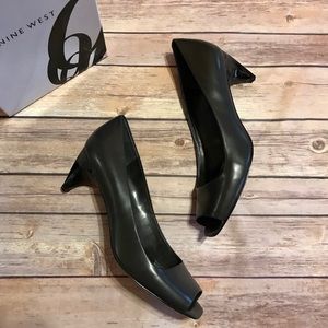 Nine West NWMAZZO Dark Grey Leather Peep Toe Pumps